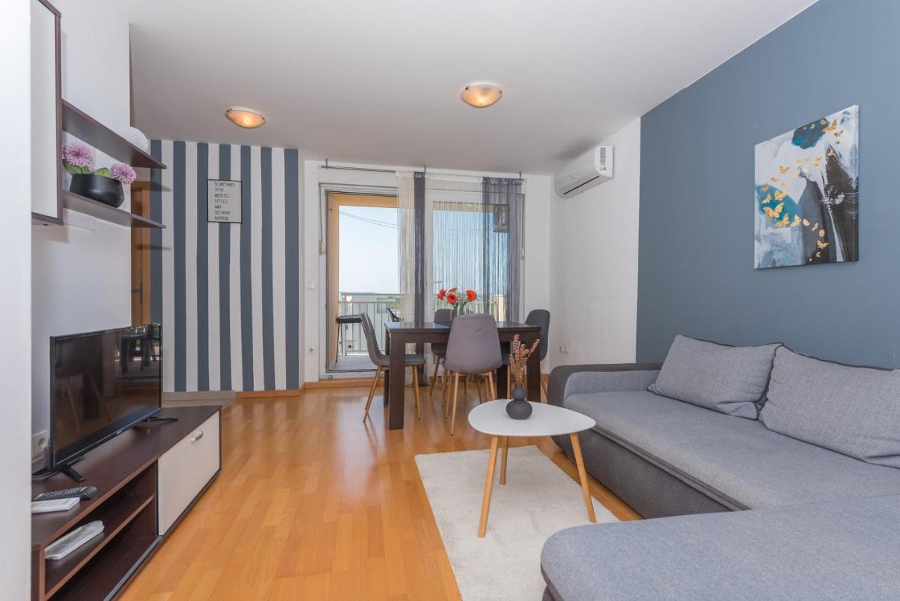 Apartment Sea View In Makarska, Free Parking Kültér fotó