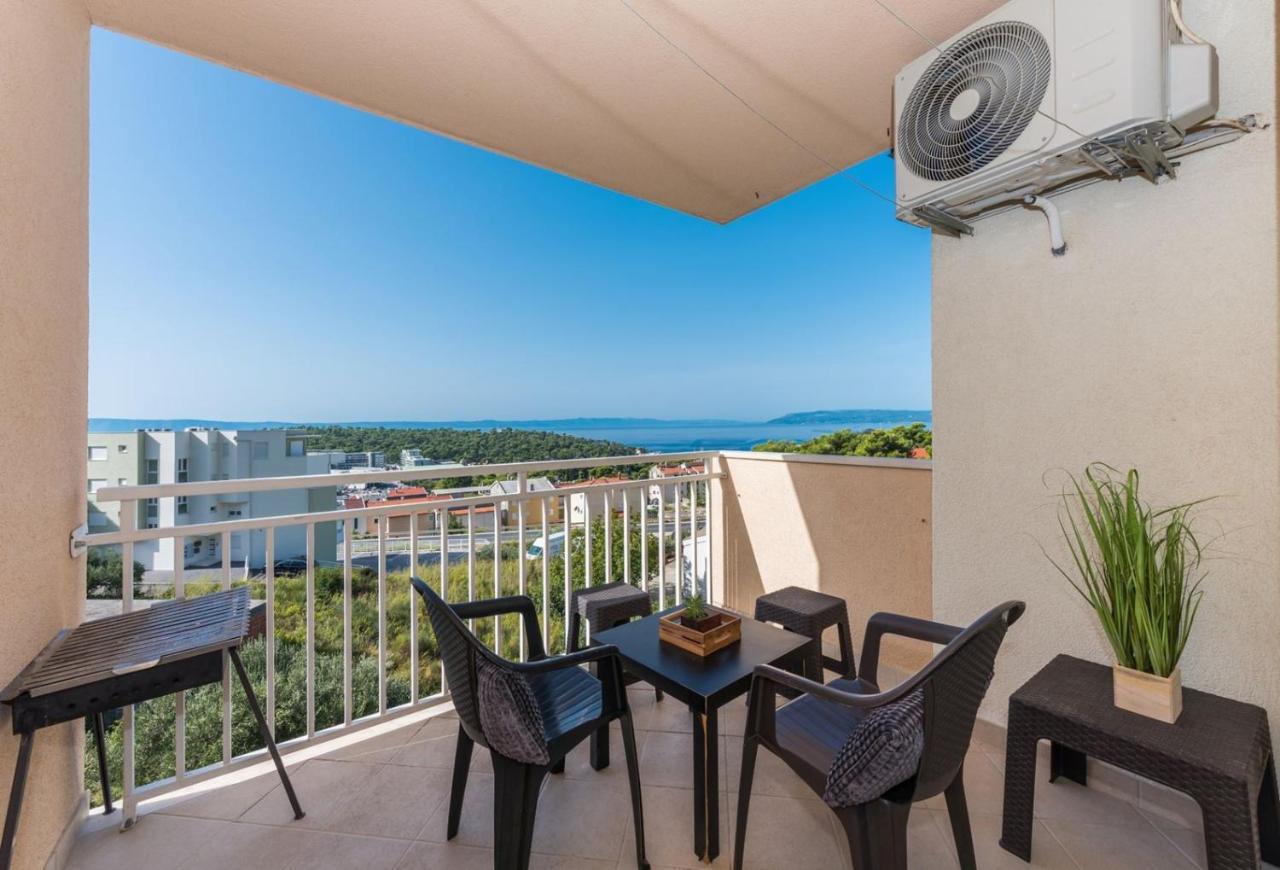 Apartment Sea View In Makarska, Free Parking Kültér fotó