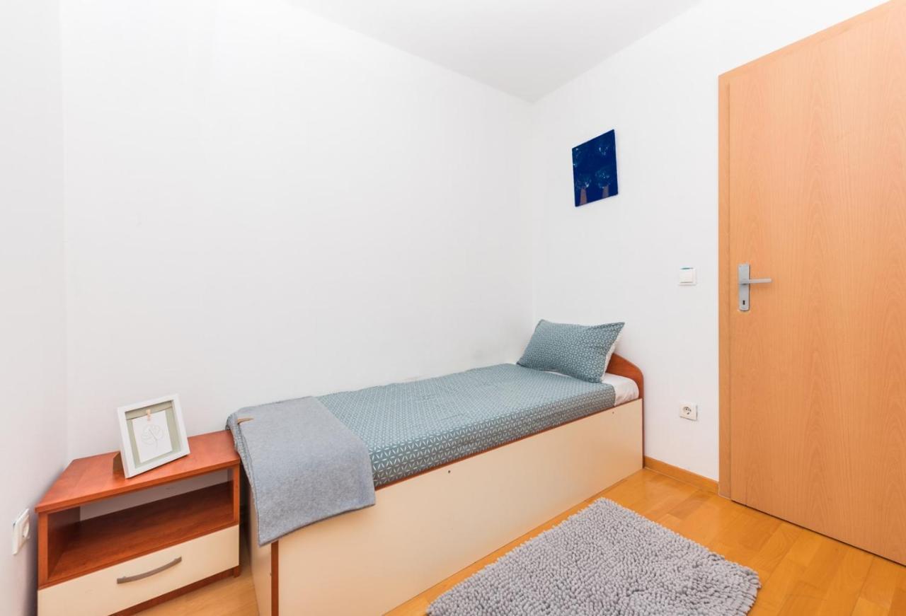 Apartment Sea View In Makarska, Free Parking Kültér fotó